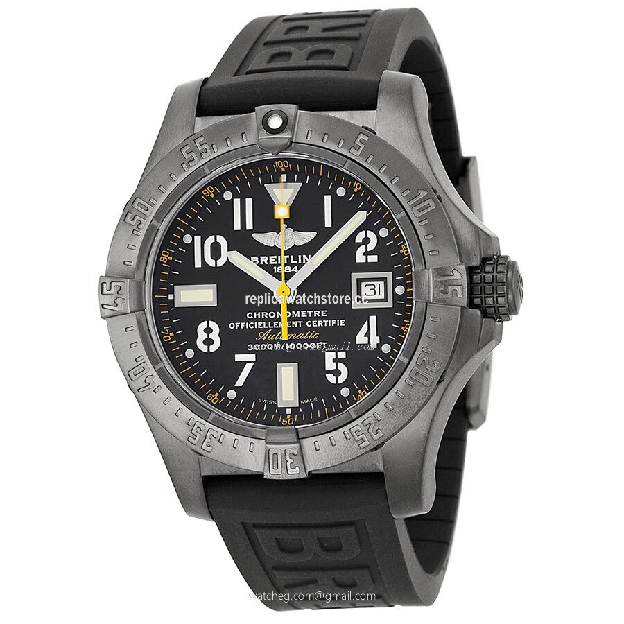 Breitling Avenger M17330B2/BC05 Men's Automatic