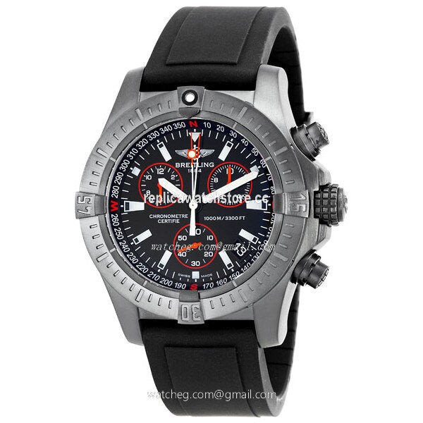 Breitling Avenger M7339010-BA03 Men's Quartz