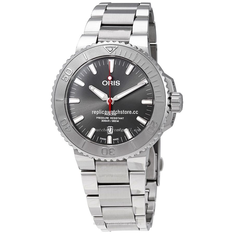 Oris Aquis 01 733 7730 4153-07 8 24 05PEB Men's Automatic