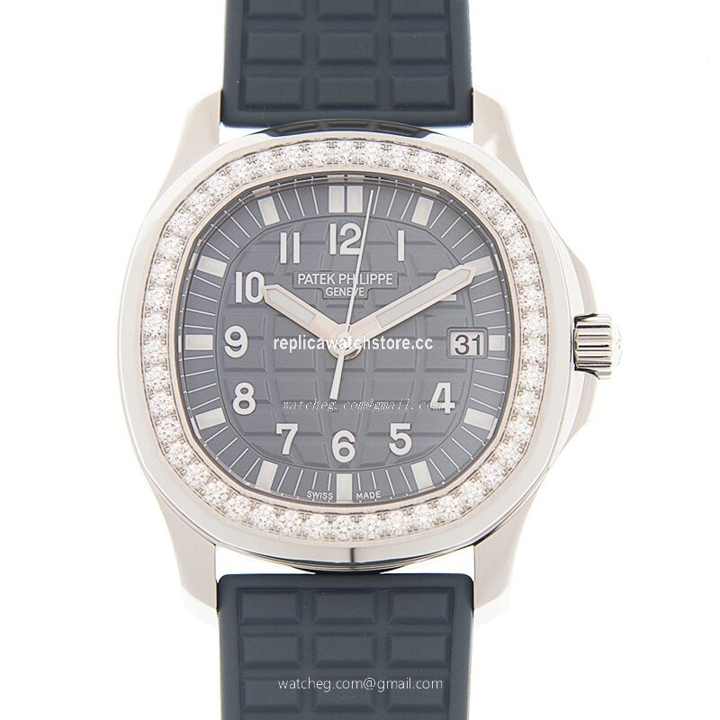 Patek Philippe Aquanaut Luce 5067A-025 Ladies Quartz