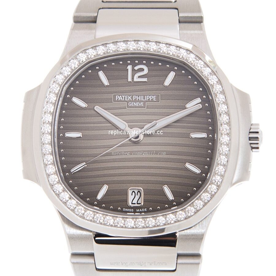 Patek Philippe Nautilus 7118-1200A-011 Ladies Automatic