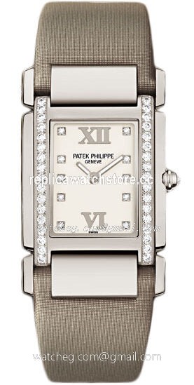 Patek Philippe Twenty 4 4920G/010 Ladies Quartz