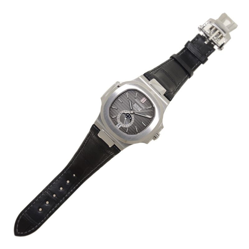 Patek Philippe Nautilus 5726A-001 Men's Automatic 1