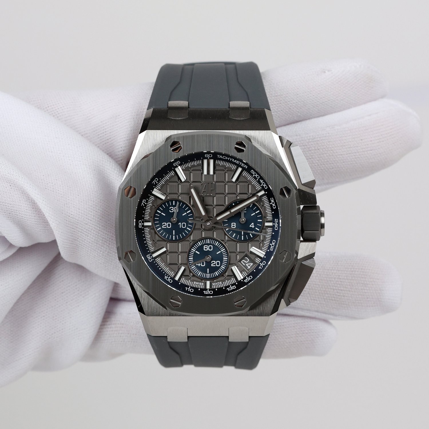 Audemars Piguet Royal Oak Offshore Selfwinding Chronograph 26420IO.OO.A009CA.01 Men/Unisex Self-winding 1