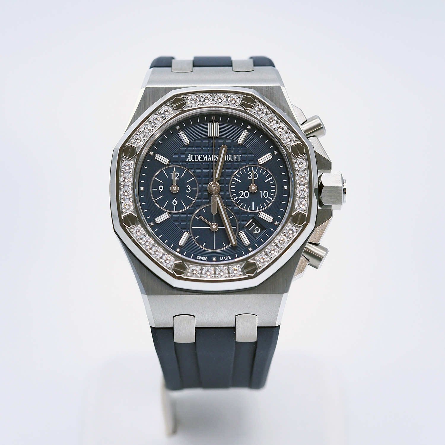 Audemars Piguet Royal Oak Selfwinding Chronograph 26231ST.ZZ.D027CA.01 Women Automatic 1