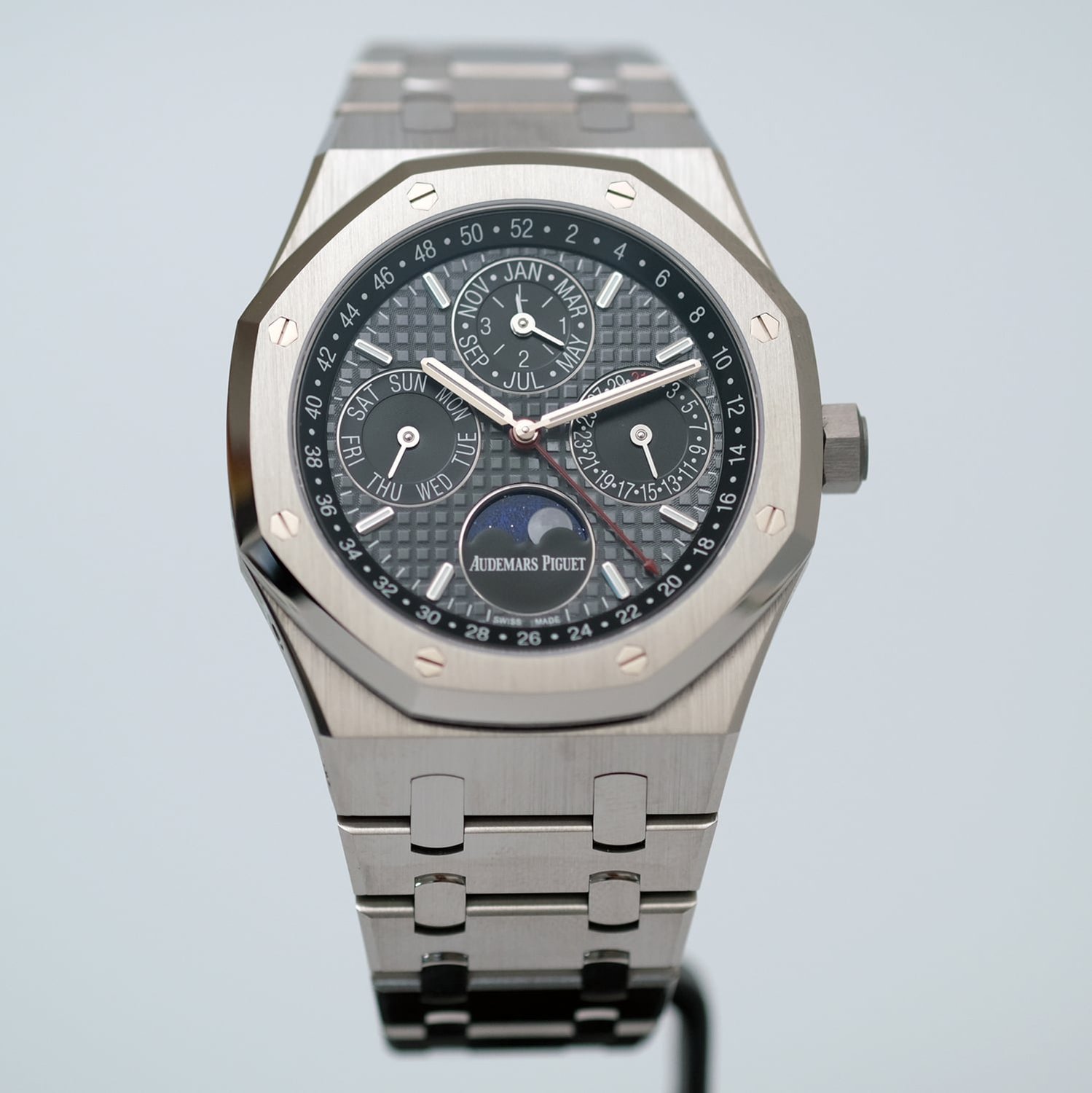 Audemars Piguet Royal Oak Perpetual Calendar 26609TI.OO.1220TI.01 Men/Unisex Automatic 1