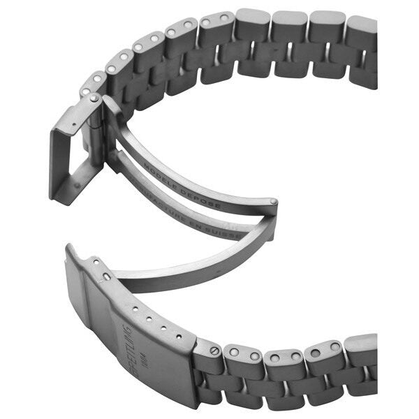 Breitling Professional Aerospace E7936210/G682TI Men's Quartz 2