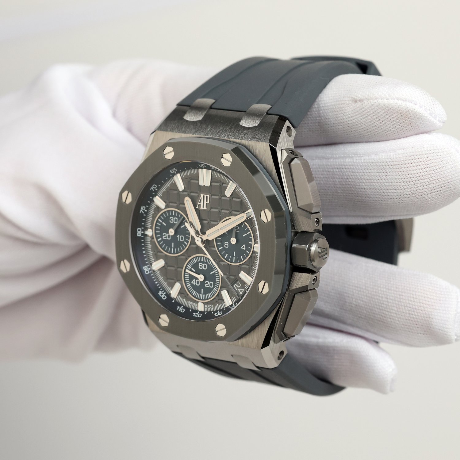 Audemars Piguet Royal Oak Offshore Selfwinding Chronograph 26420IO.OO.A009CA.01 Men/Unisex Self-winding 2