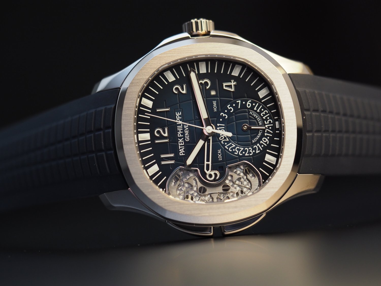 Patek Philippe Aquanaut Travel Time 5650G-001 Men/Unisex Self-winding 2