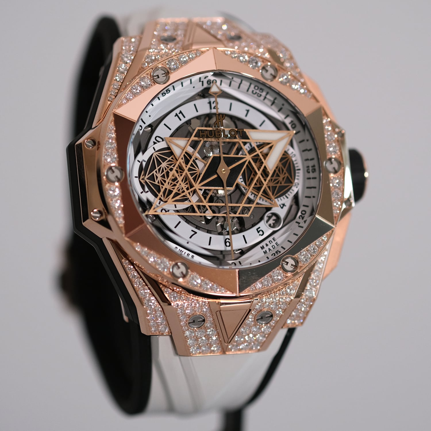 Hublot Big Bang Sang Bleu II 418.OX.2001.RX.1604.MXM20 Men/Unisex Automatic 3