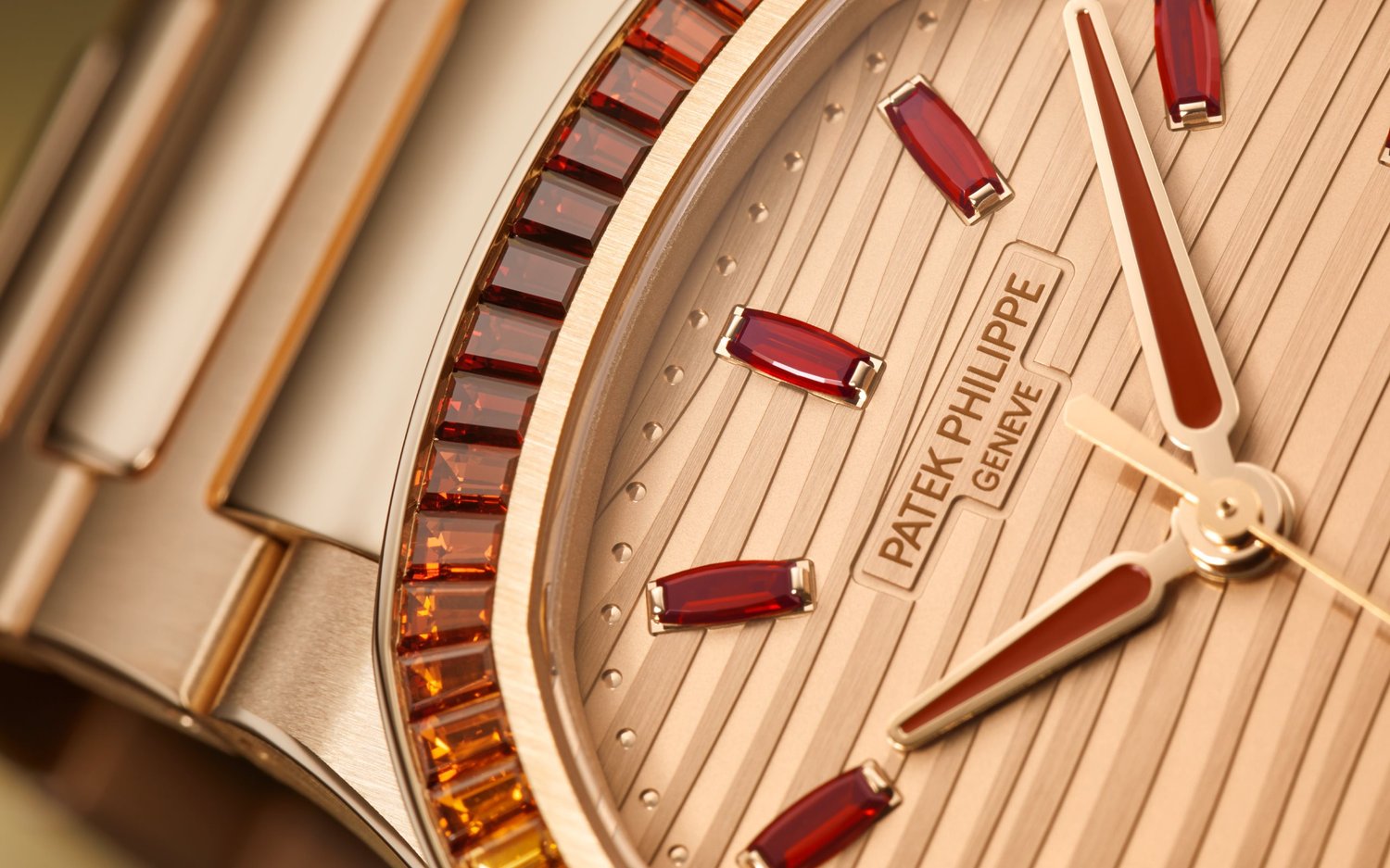 Patek Philippe Nautilus 7118/1300R-001 Women Self-winding 3