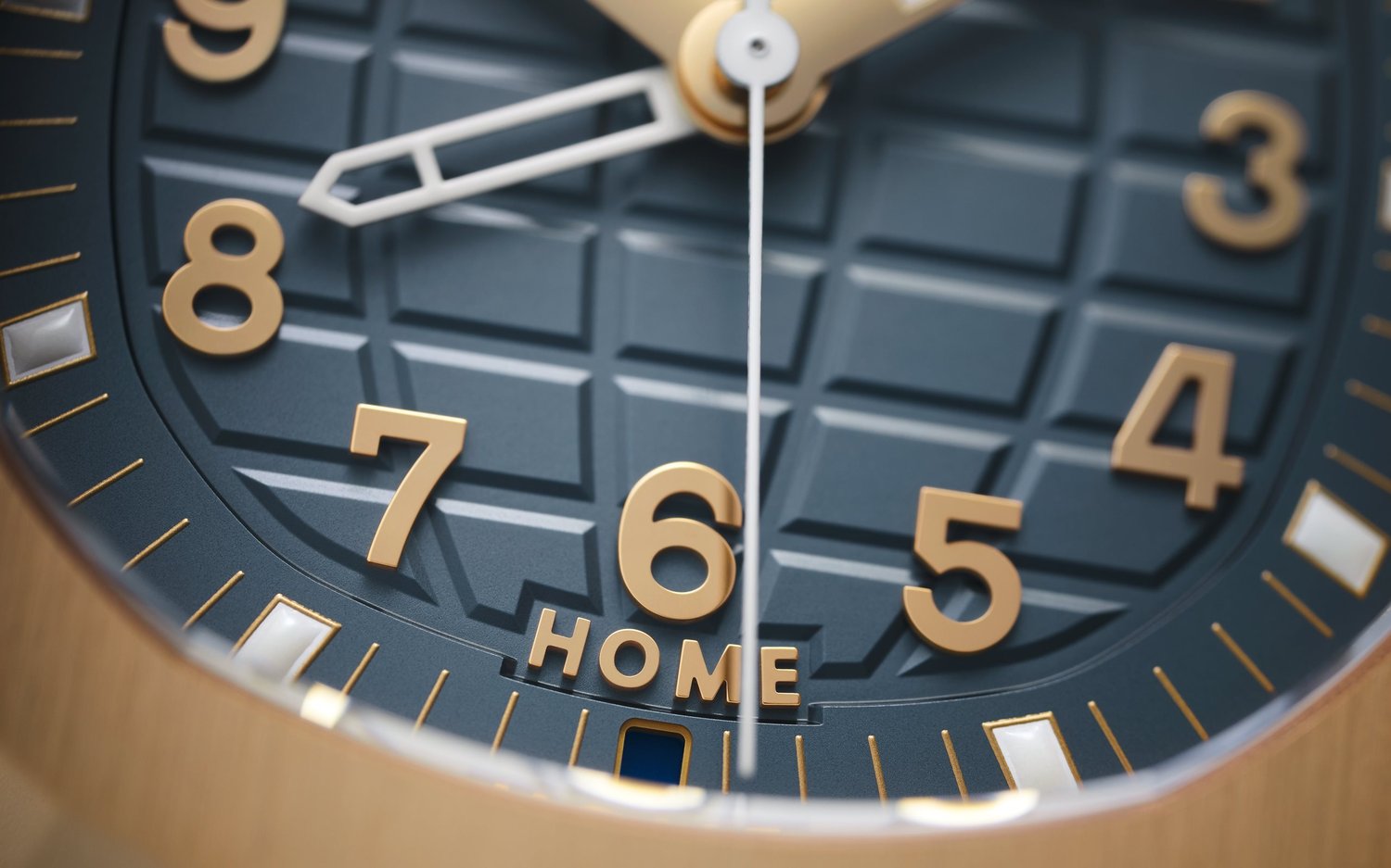 Patek Philippe Aquanaut Luce 5269R-001 Women Quartz 4