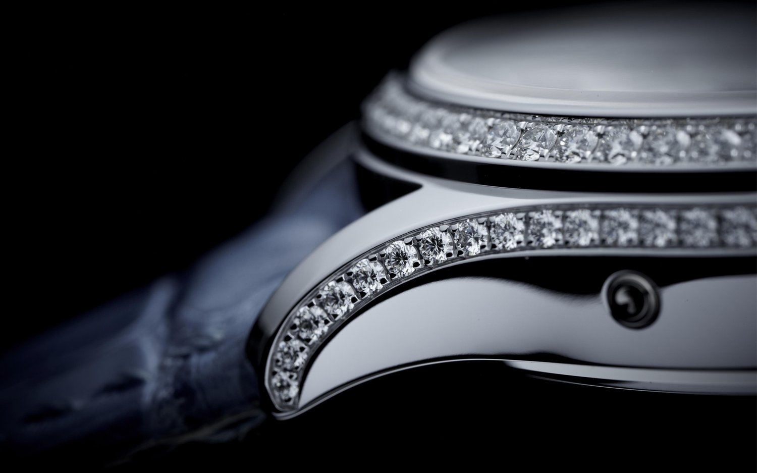 Patek Philippe Complications Annual Calendar Moon Phases 4947G-010 Women Self-winding 4