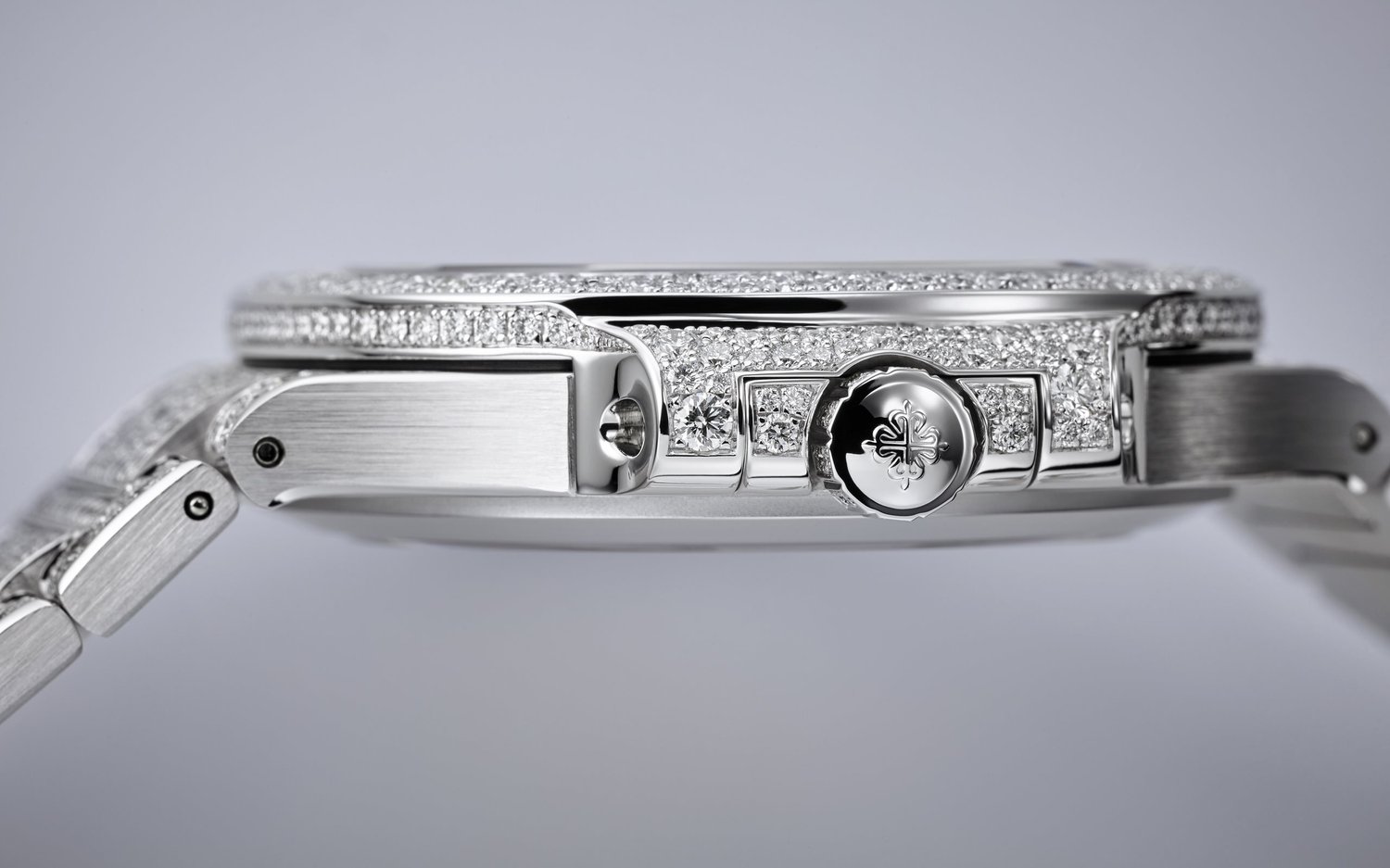 Patek Philippe Nautilus 7118/1450G-001 Women Self-winding 4