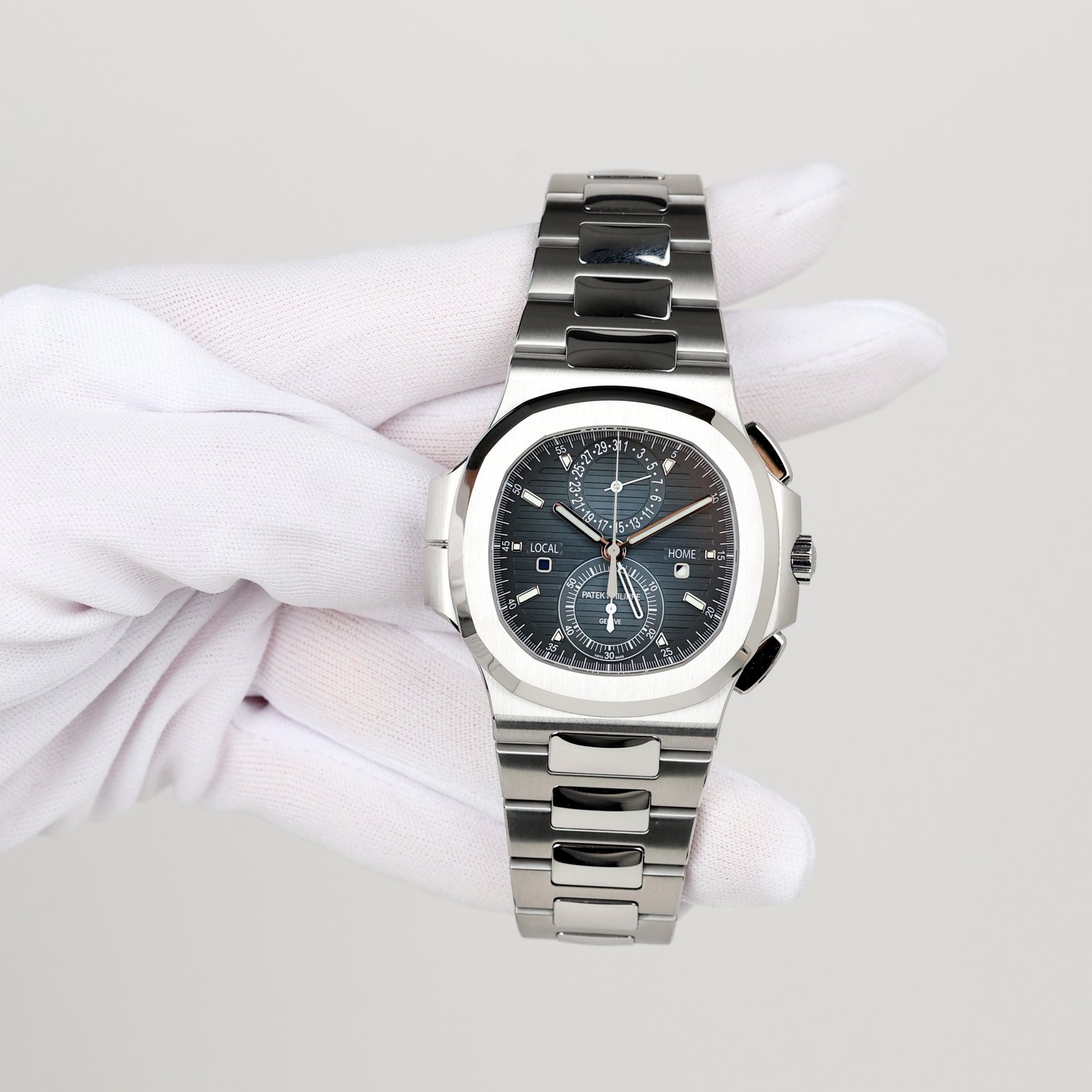 Patek Philippe Nautilus Flyback Chronograph Travel Time 5990/1A-011 Men/Unisex Automatic 5